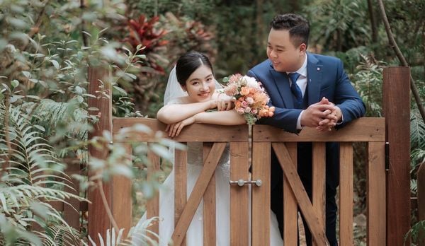 WHY SHOULD THE GROOM HAVE A CUSTOM-MADE SUIT FOR HIS WEDDING DAY?