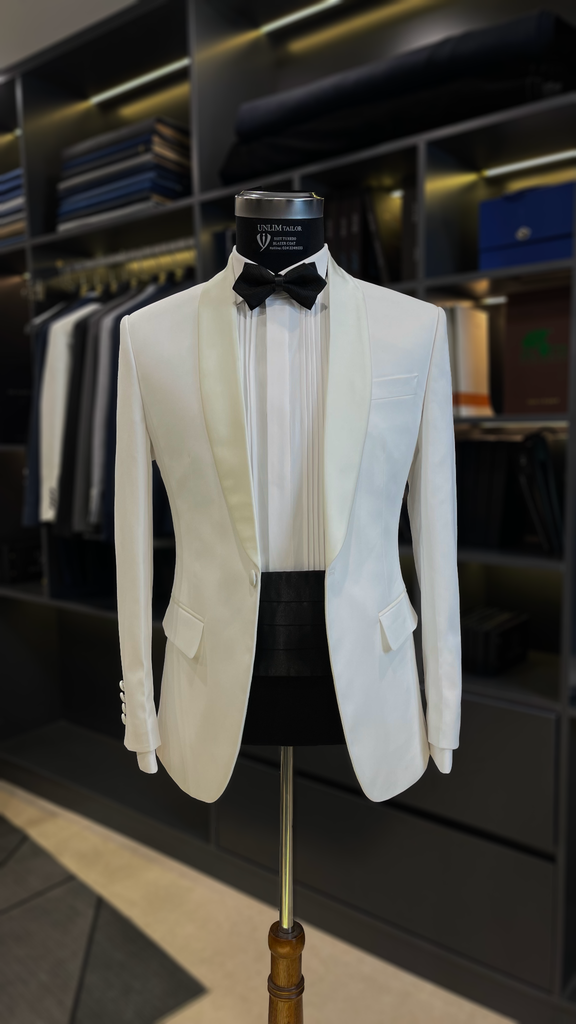 Tuxedo Trắng Cổ Sam - detail images