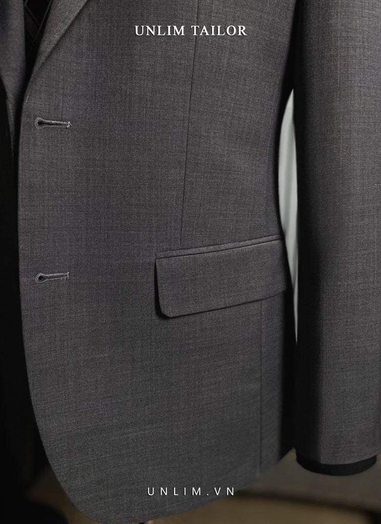 Suit Half Lining Cổ Nhọn Ghi Tối - detail images