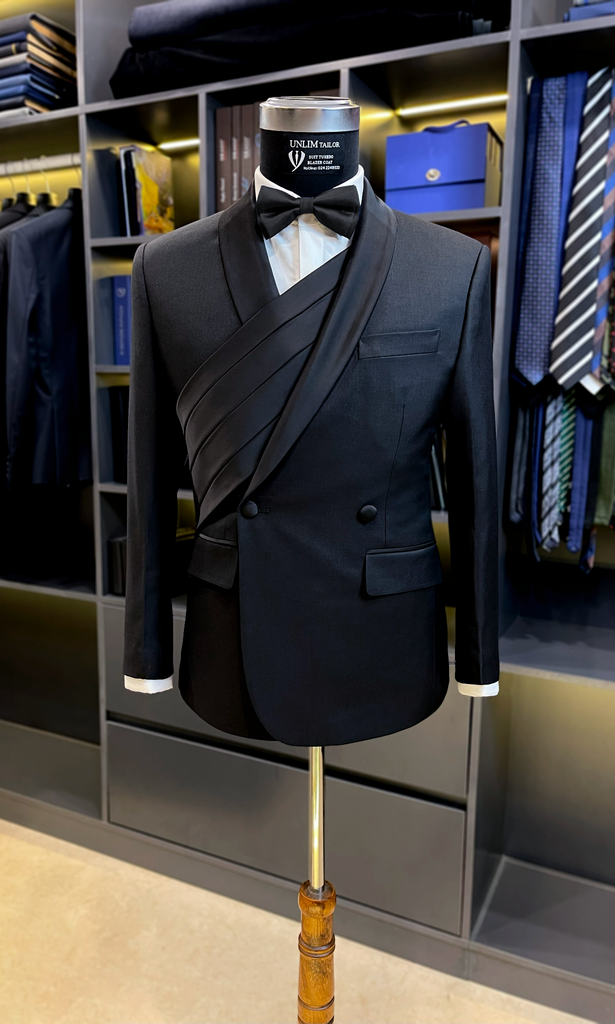 Tuxedo Đen Đai Chéo - detail images